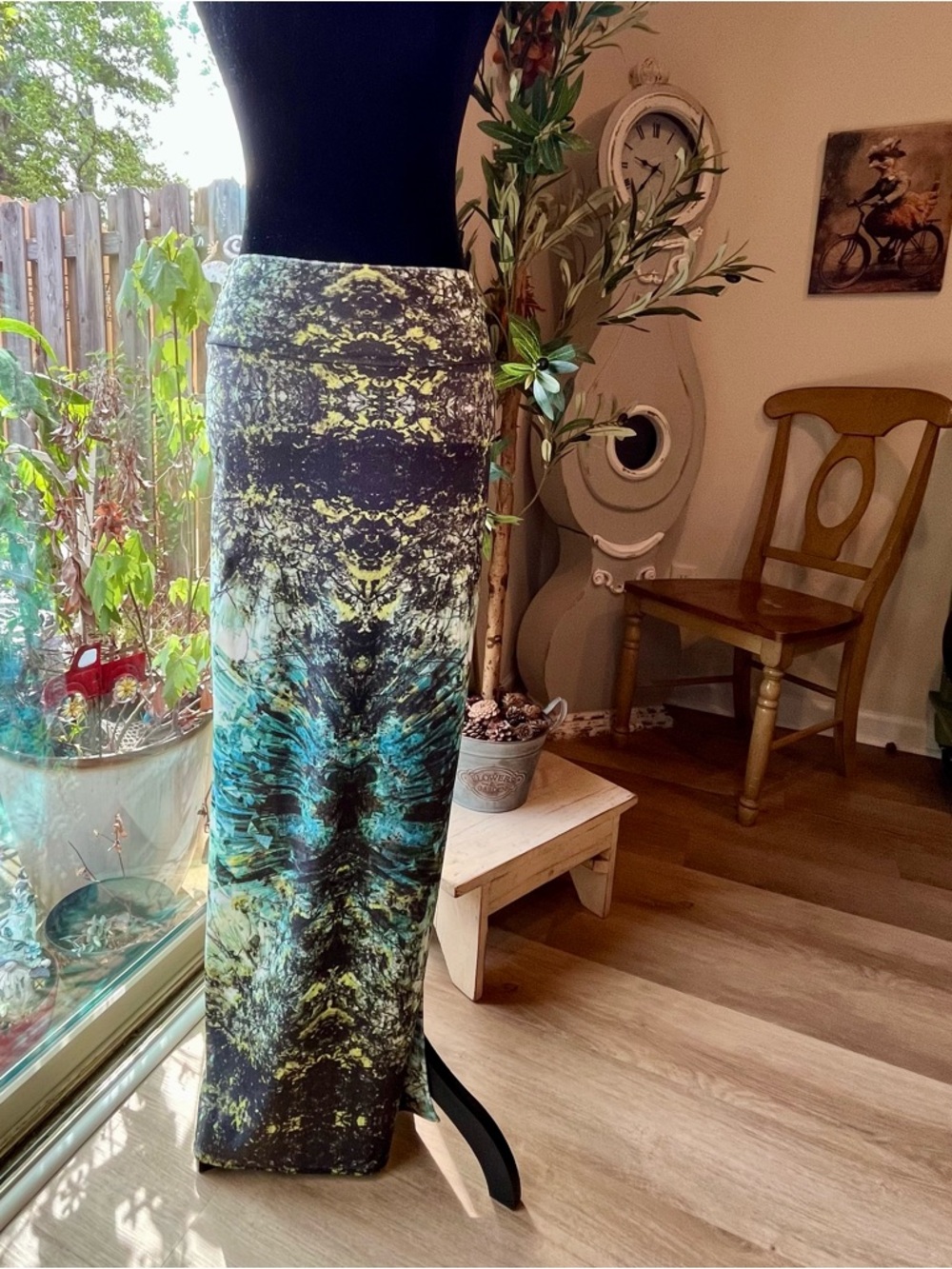 Kirra Crystal Forest Fold-Over Style Maxi Skirt Blue/Green/Black Velour Small